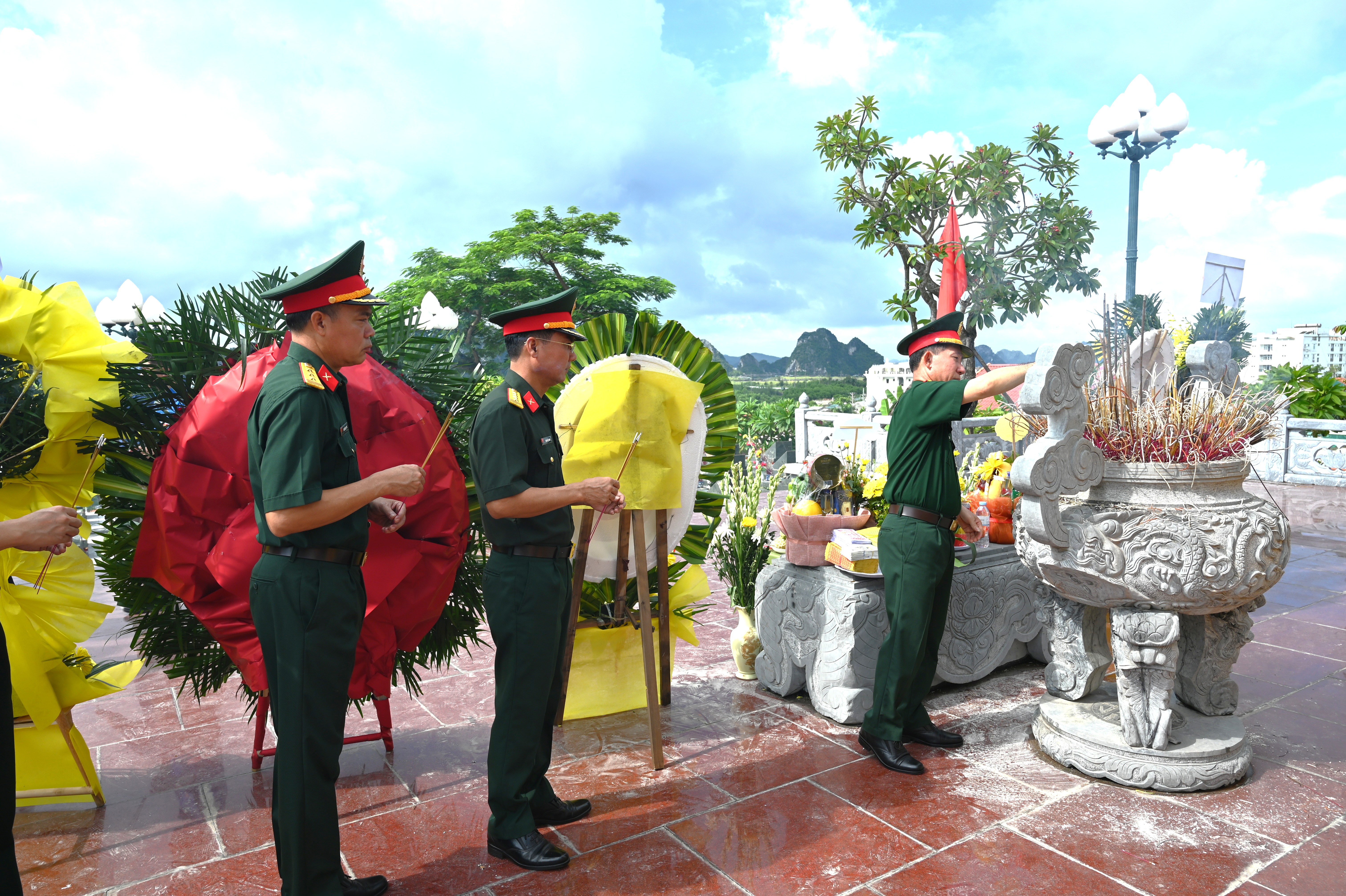 Công ty Cổ phần Vận tải và Chế biến than Đông Bắc tổ chức nhiều hoạt động ý nghĩa Kỷ niệm 79 năm Ngày Thương binh - Liệt sĩ (27/7/1947 - 27/7/2026)